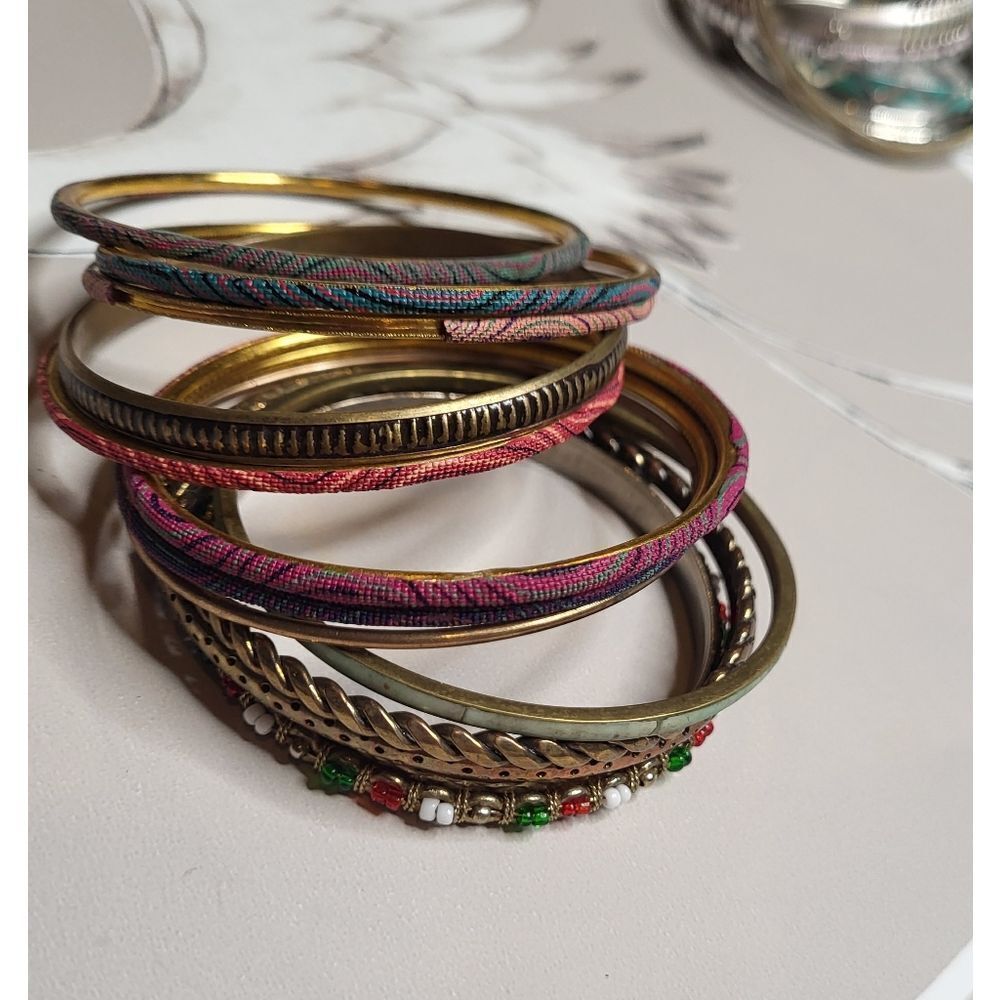 Vintage Y2K stack of gold bangle bracelets